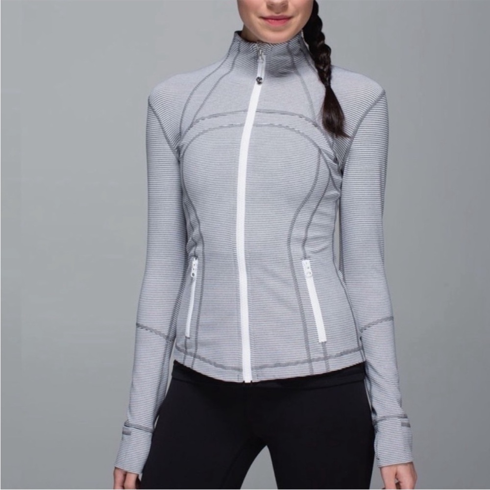 Lululemon Define Jacket Sz 12 In Tonka
Stripe Heathered Slate White